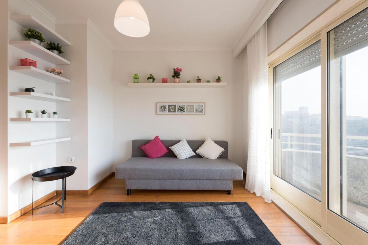Lovelystay - 1Br Flat With Stunning Views Over Porto Vila Nova de Gaia Kültér fotó